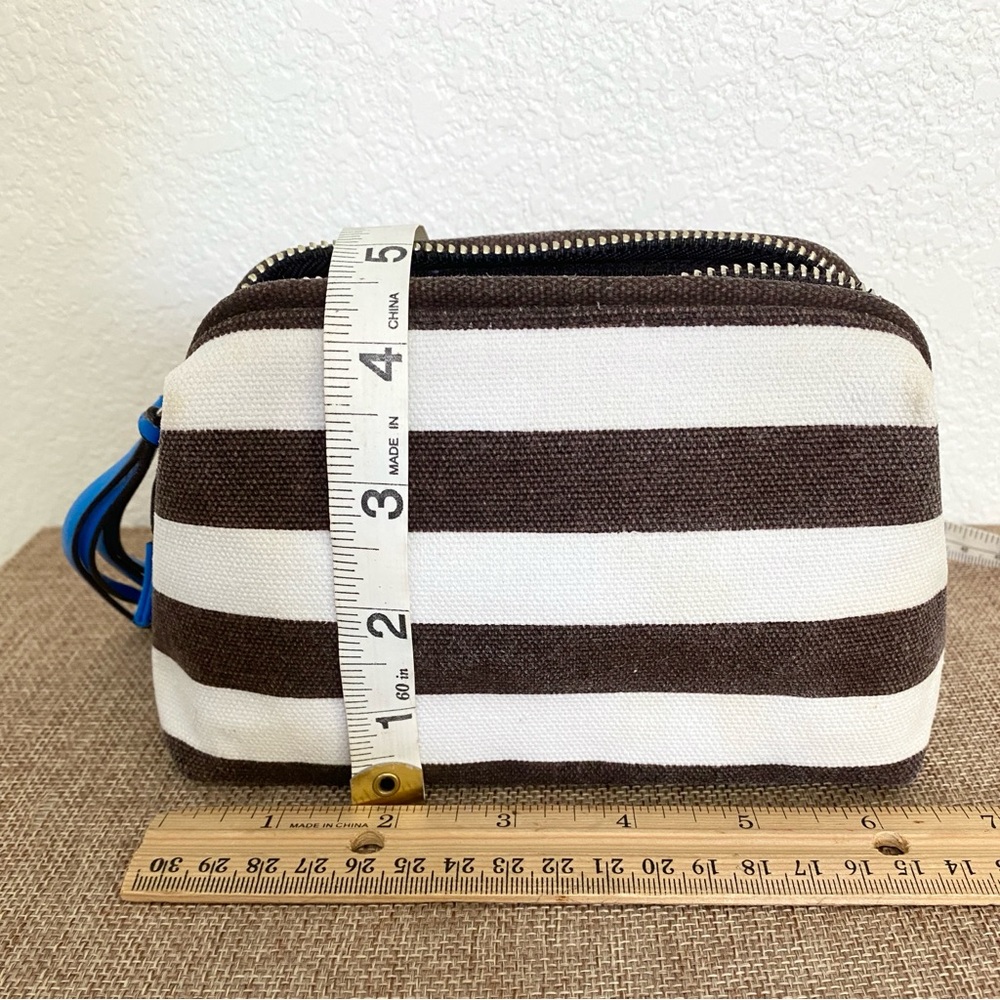 Henri Bendel Brown and White Striped Canvas Dopp Kit Makeup Bag - Picture 6 of 9